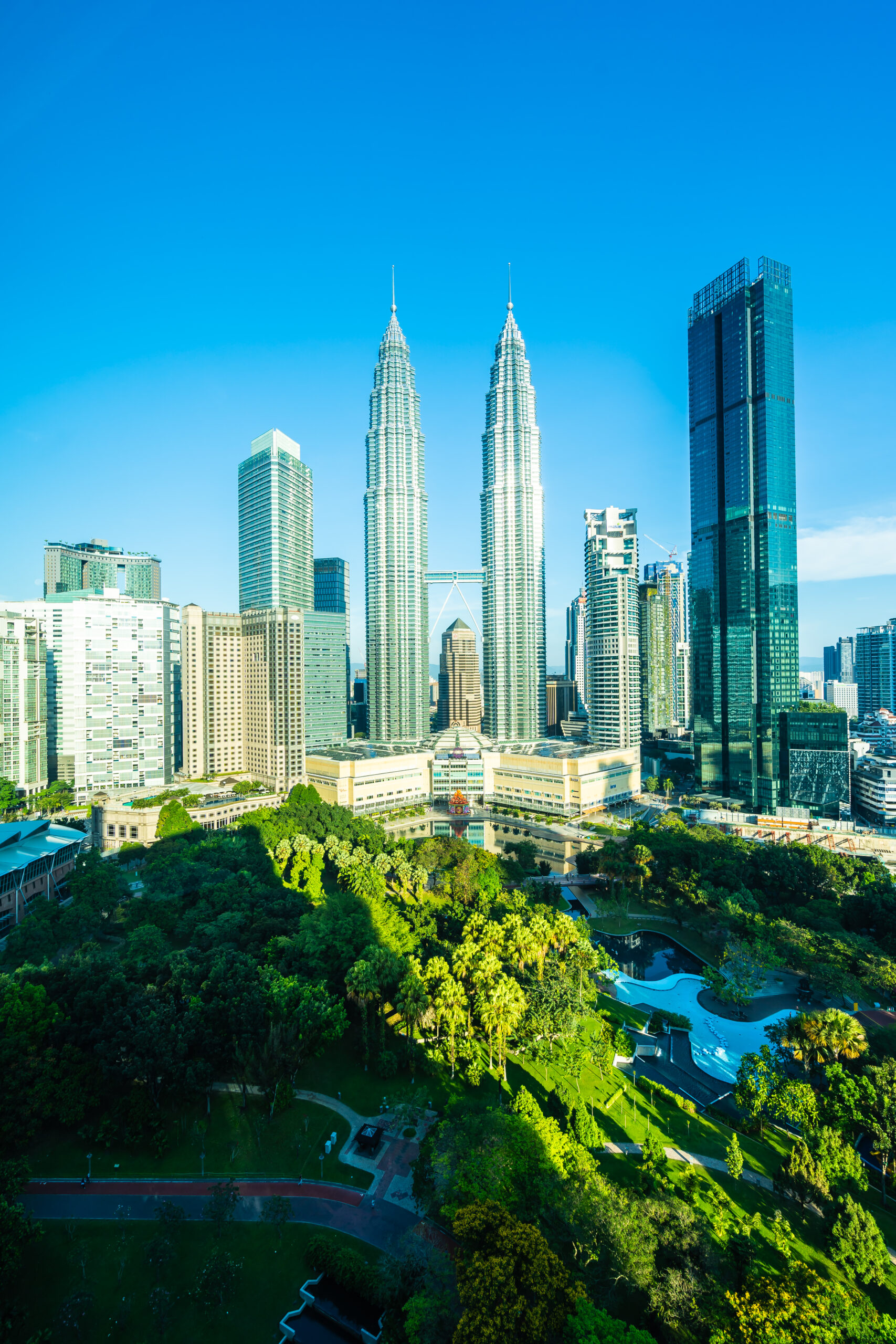 Beautiful architecture building exterior city in kuala lumpur sk jb-to-kuala-lumpur-image